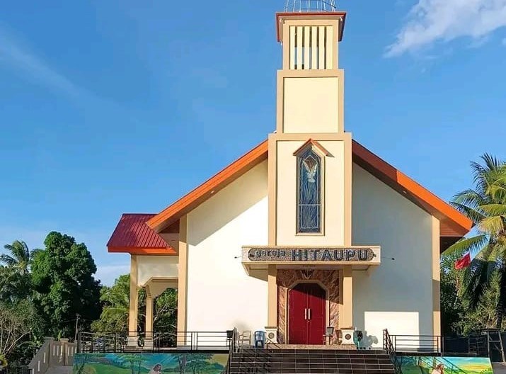 Gereja Hitaupu Porto jpg 3